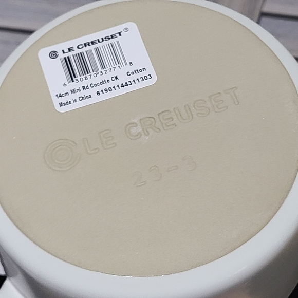 Large New Le Creuset Cocotte Limited Edition Olive Branch Pattern Embossed NEW - Picture 5 of 7